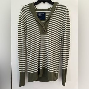 American Eagle Hoodied Top